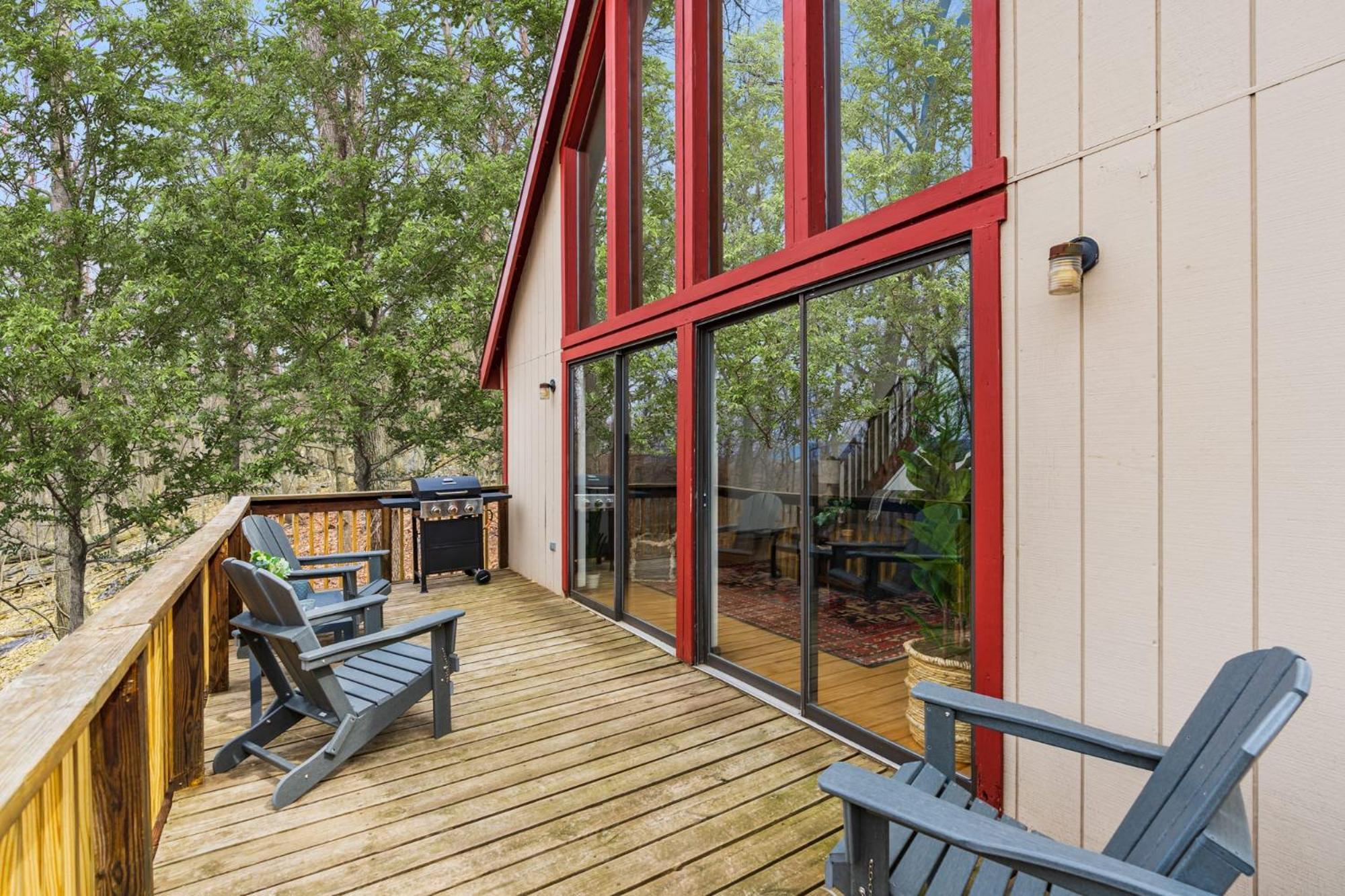 Modern Chalet Cabin W Hot Tub, Deck&Grill, & Wifi! Inwood Exterior foto